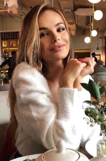 КАРИНА - фото